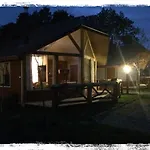 Cabanas Y Deptos Cuatro Estaciones